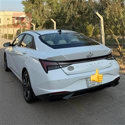 هیوندای ئەلەنترا